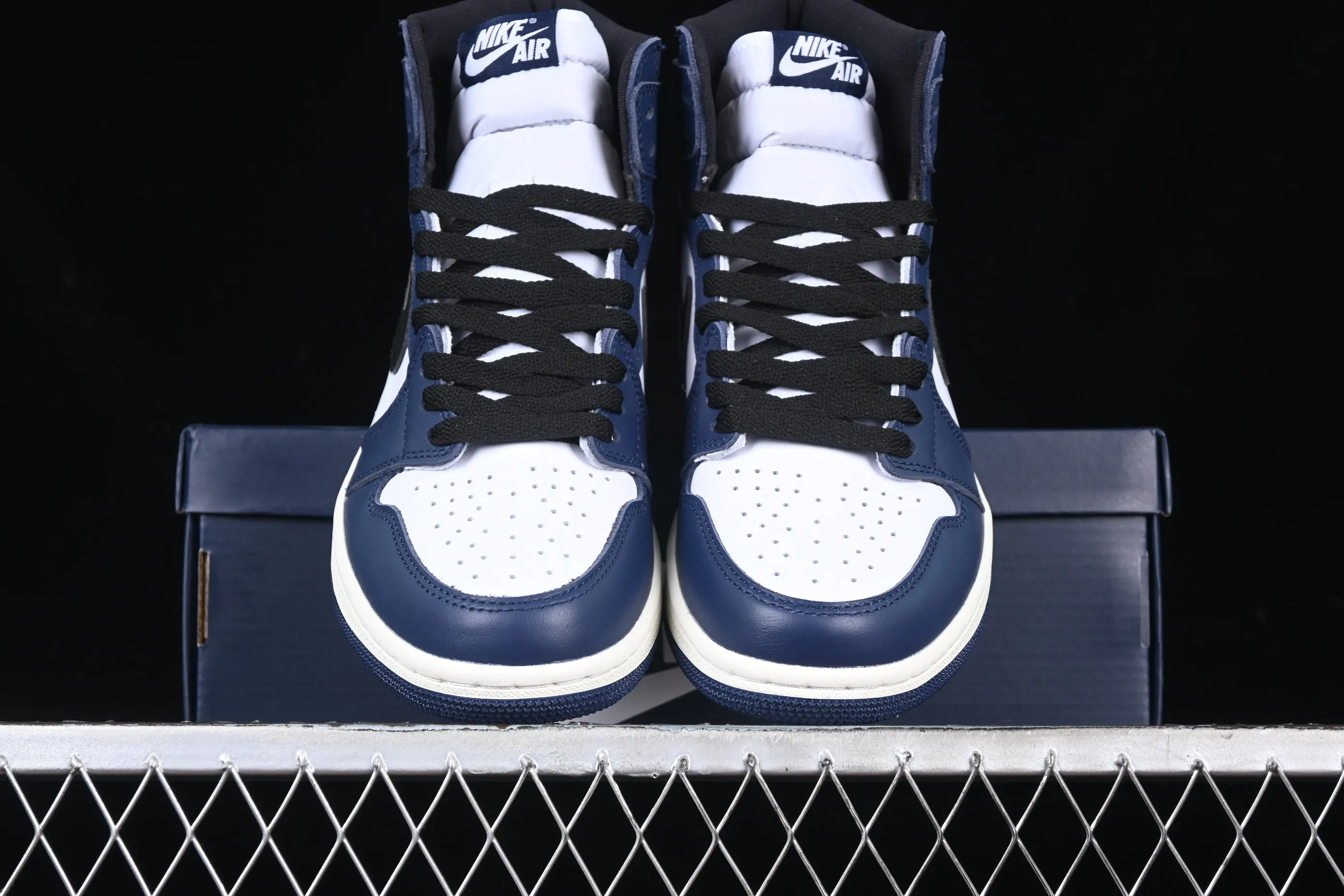 All categories Air Jordan Jordan series basketball shoes Air Jordan 1 High Air Jordan 1 High OG "Midnight Navy" AJ1 Joe 1 Midnight Navy DZ5485-401